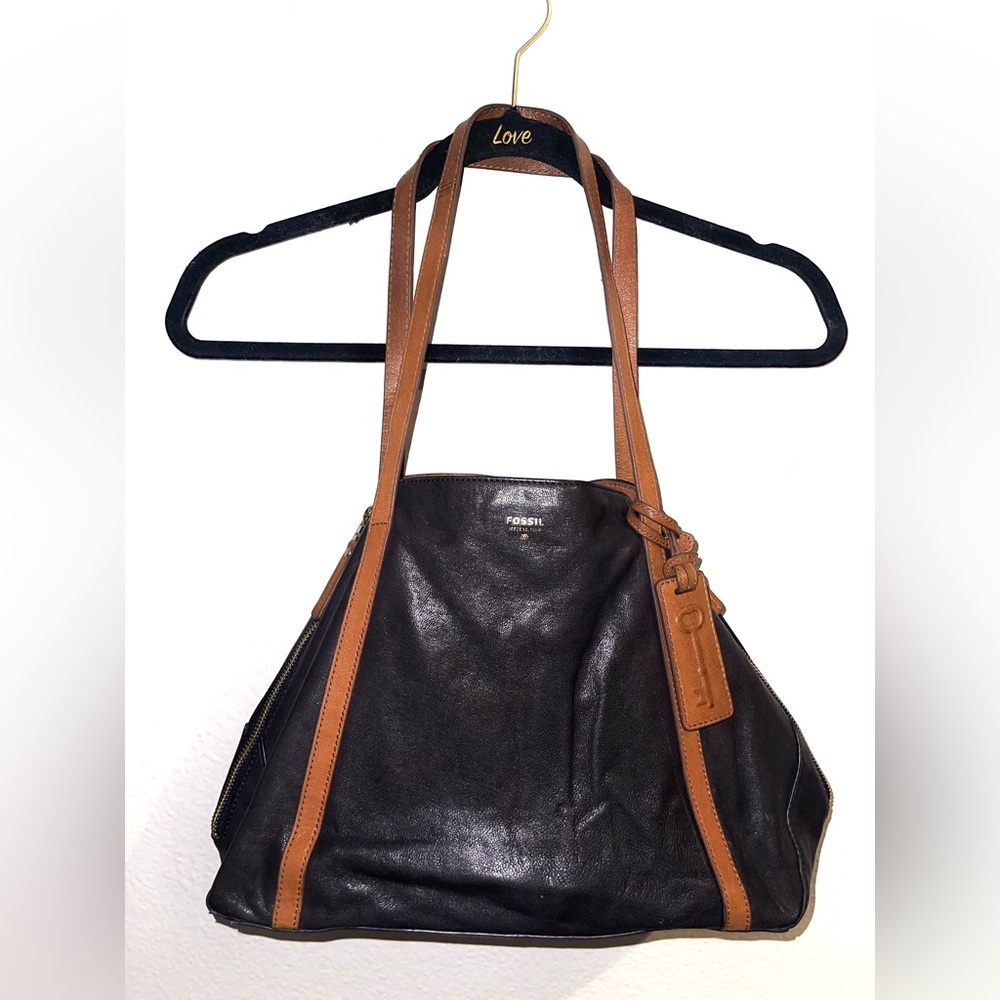 Fossil two toned leather shoulder bag